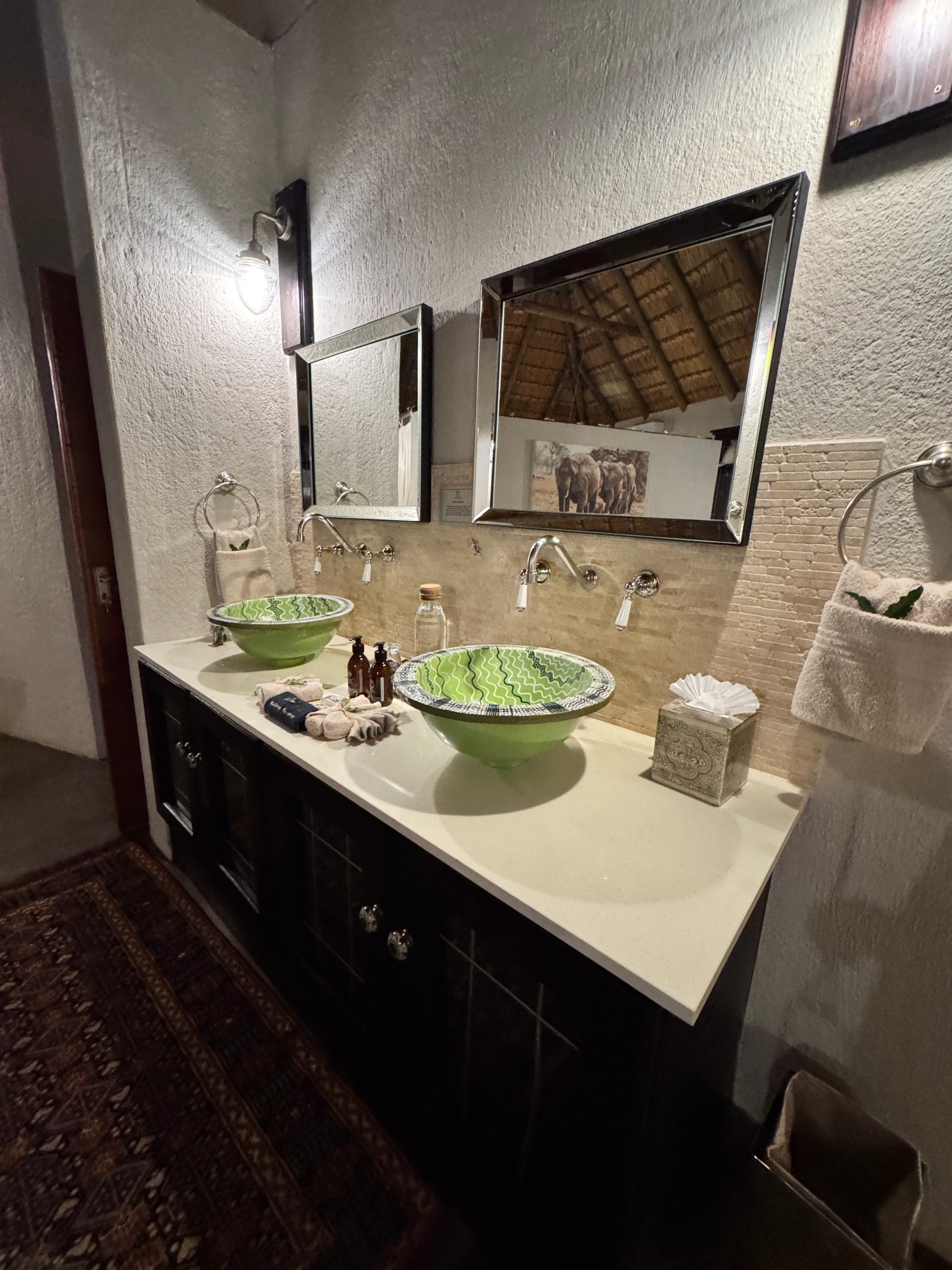 Grant Suite vanity